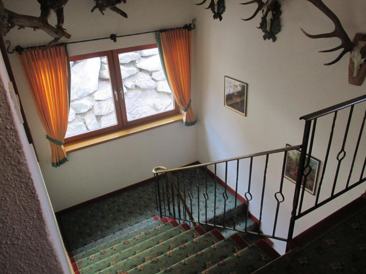 Pension Jaegerhof Санкт-Антон-ам-Арльберг Экстерьер фото